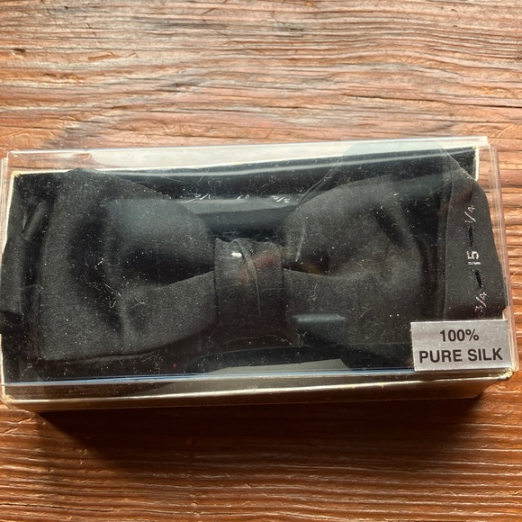 REGO & PATO Other - Pair of Vintage 100% Silk Satin BOW TIES Black Adjustable REGO & PATO USA